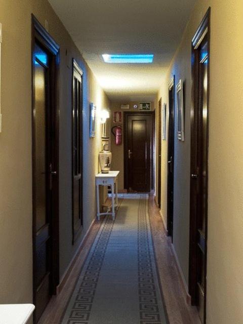 Hostal El Caballo Blanco Osuna Extérieur photo