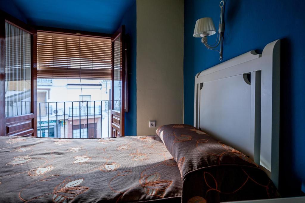 Hostal El Caballo Blanco Osuna Extérieur photo